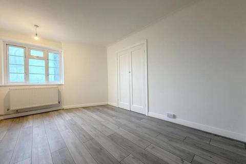 undefined, Ashford Road, Cricklewood, London, NW2