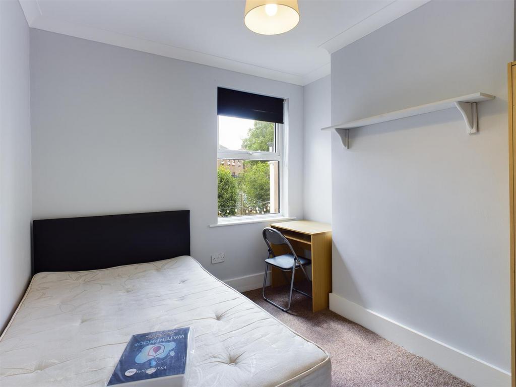 CAM00771 P1-PR0120-STILL04.jpg