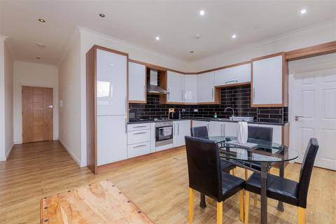 2 bedroom flat for sale, St. Laurence Way, Slough