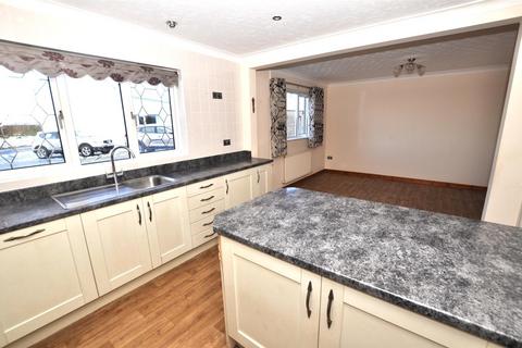 undefined, Pwll Trap