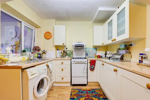 3 bedroom terraced house for sale, Third Avenue, Nottingham NG4