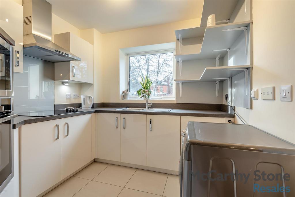 8673628-interior07.jpg