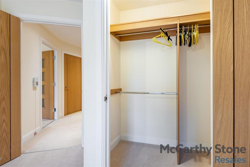 8673628-interior13.jpg