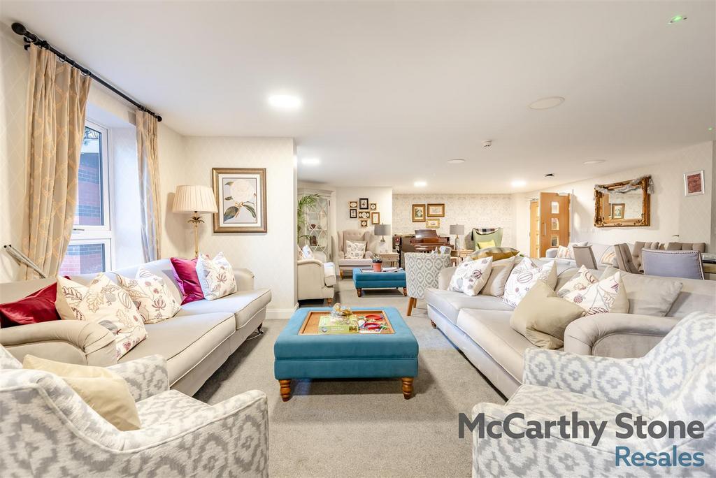 8673628-interior24.jpg