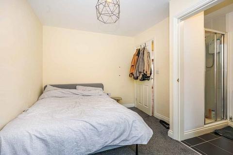 undefined, Oak Tree Court, West Yorkshire WF1