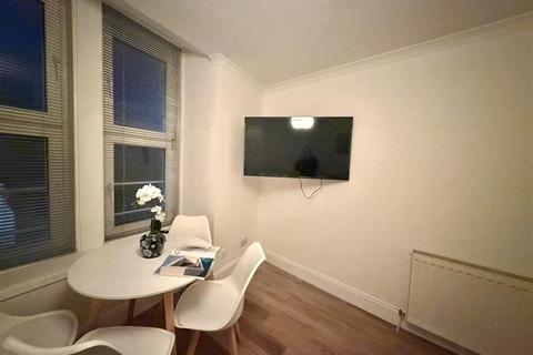 undefined, Hilltown, Dundee,