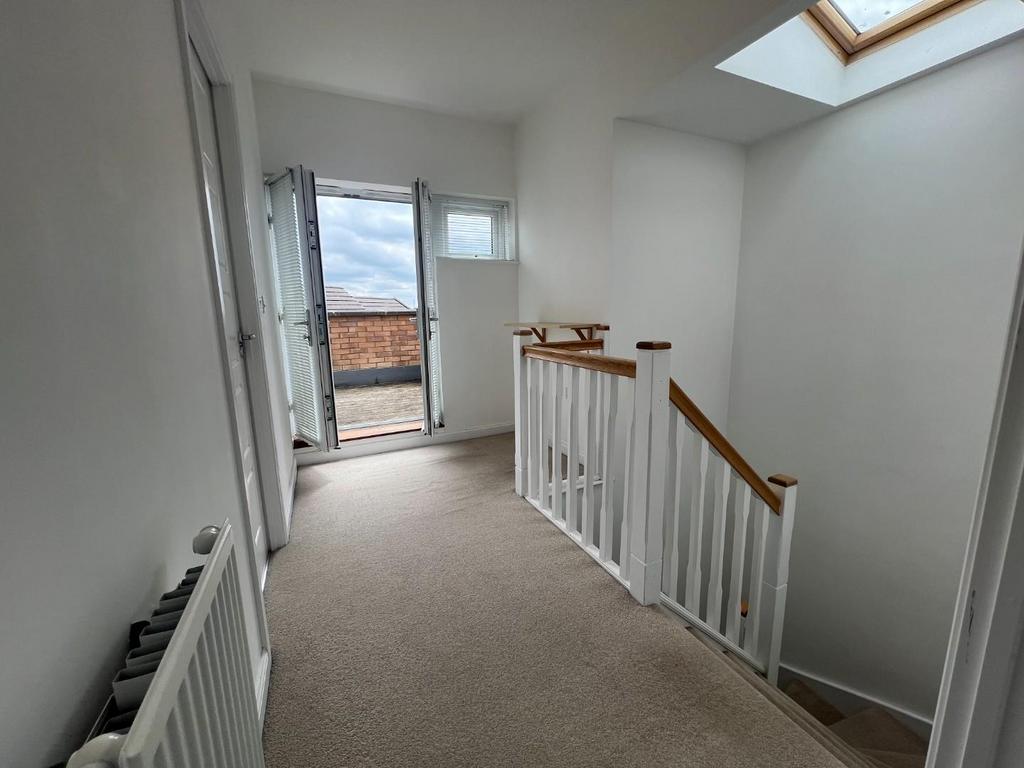 1st floor landing.JPG