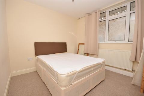 undefined, Downs Road, Luton