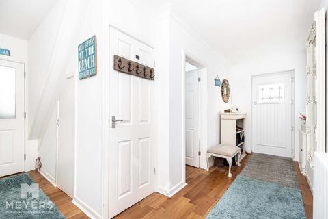 undefined, Prince Of Wales Road, Bournemouth, BH4 9