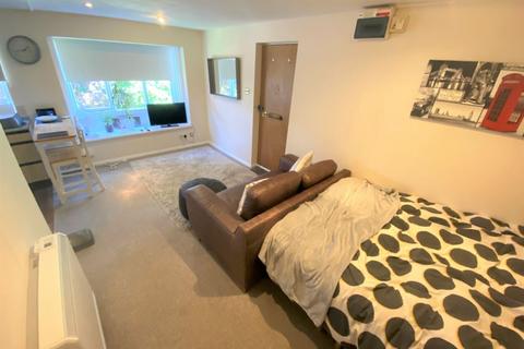 undefined, Tom Price Close, Cheltenham GL52