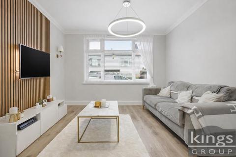 3 bedroom terraced house for sale, Sketty Road, Enfield