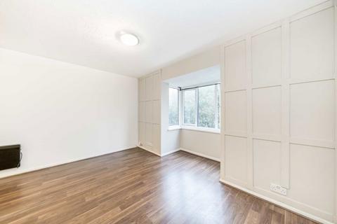 1 bedroom flat to rent, Harp Island Close, London NW10