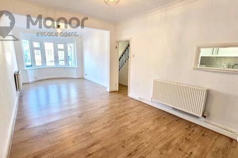 undefined, Rushden Gardens, Clayhall, IG5 0BN