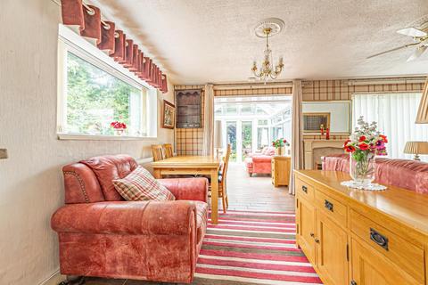 2 bedroom detached bungalow for sale, Kingsmead, Edlesborough