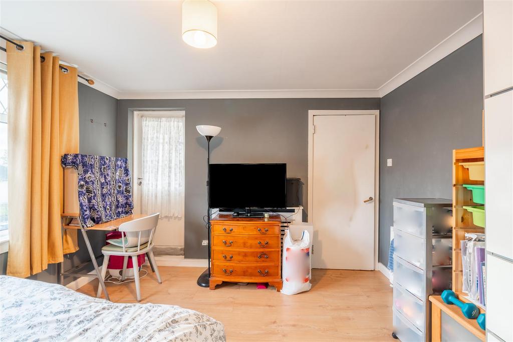Bedroom-1.jpg
