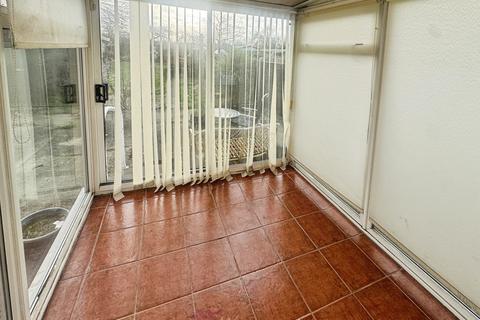 3 bedroom semi-detached house for sale, Vermuyden Road, Doncaster DN8