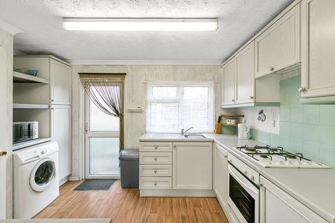 undefined, Fordbridge Park, Fordbridge Road, Sunbury-on-Thames, Surrey, TW16