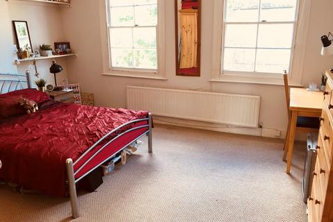 undefined, Archway N19