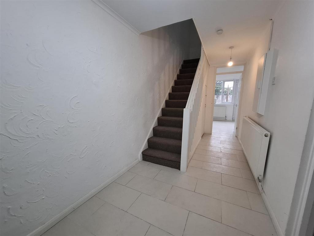 Hallway.jpg