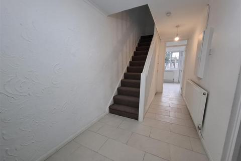 undefined, Buttermere Close, Bletchley, Milton Keynes, MK2 3DG