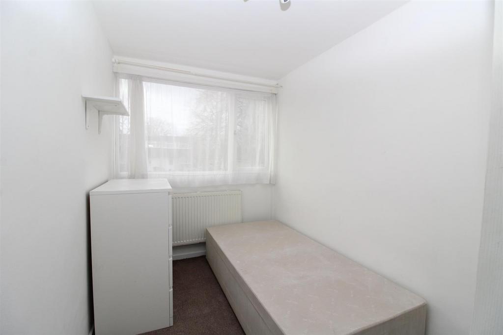Bedroom 3.JPG