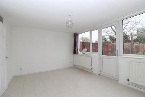 undefined, Buttermere Close, Bletchley, Milton Keynes, MK2 3DG