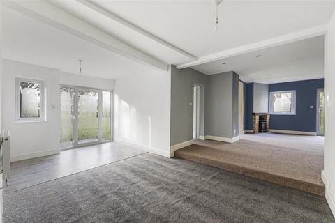 4 bedroom detached house for sale, Easterfields, East Malling West Malling ME19