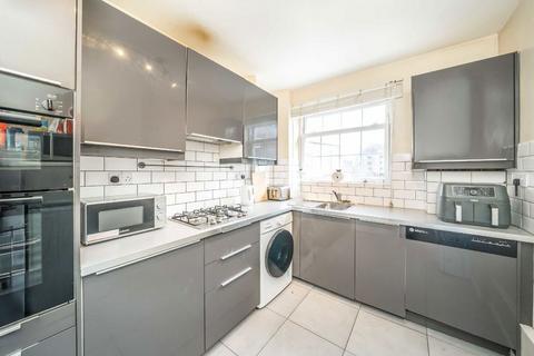 3 bedroom flat for sale, Forster Road, London SW2