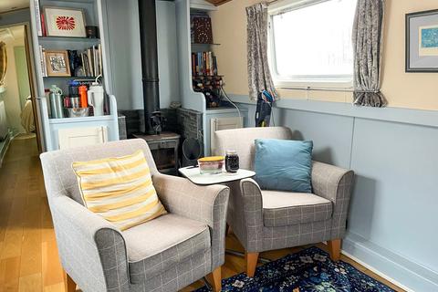 undefined, Ferry Road, Thames Ditton KT7