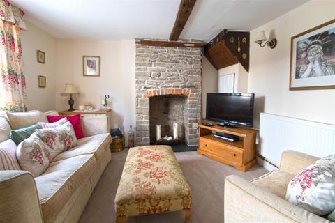 2 bedroom terraced house for sale, Duke Street, Kington