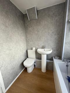 undefined, Tilbury, RM18
