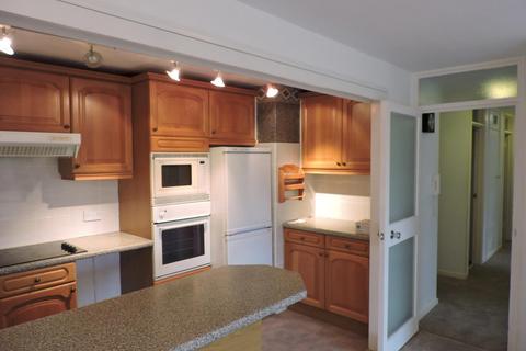 2 bedroom flat to rent, Ashdown, Eaton Road, Hove, BN3