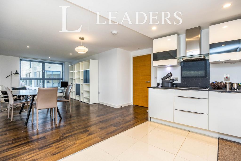Kitchen/lounge