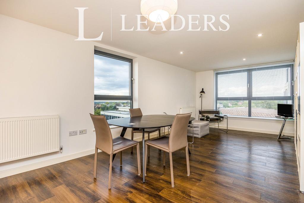 Dining/lounge