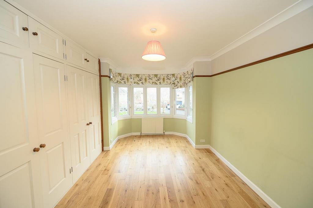 Bedroom one pic 3.jpg