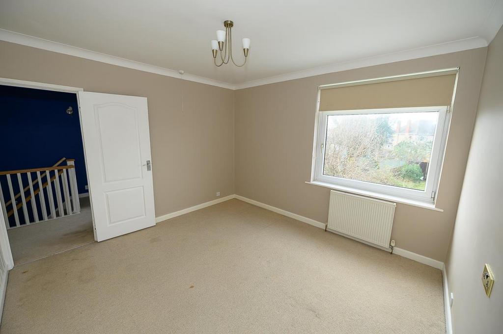 Bedroom two pic 2.jpg