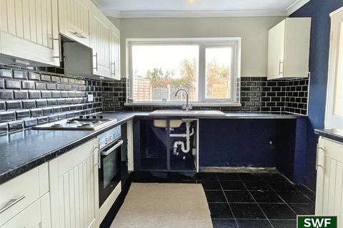 3 bedroom semi-detached house for sale, Churchill Road, Walsall