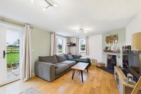 2 bedroom semi-detached house for sale, West End, Northwold IP26