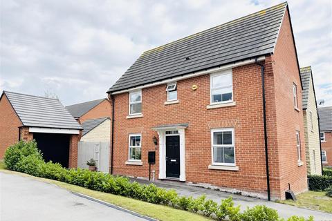3 bedroom detached house for sale, Grange Ash Close, Flockton, Wakefield WF4 4FF