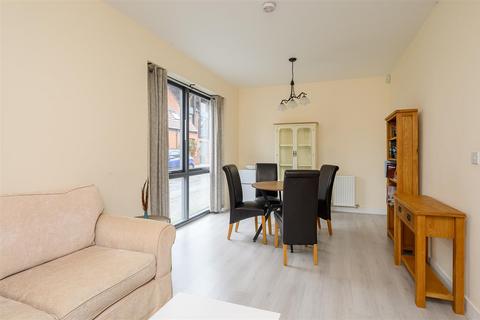 5 bedroom townhouse for sale, Lotherington Mews, Derwenthorpe, York YO10 3TZ