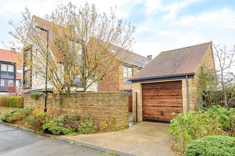 5 bedroom townhouse for sale, Lotherington Mews, Derwenthorpe, York YO10 3TZ