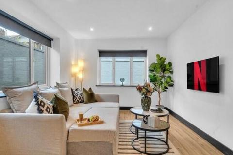 undefined, Finchley,  London,  N12