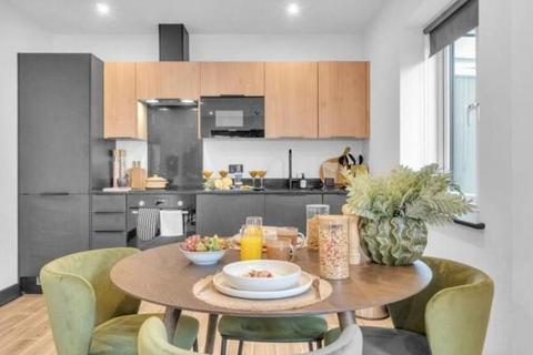 undefined, Finchley,  London,  N12