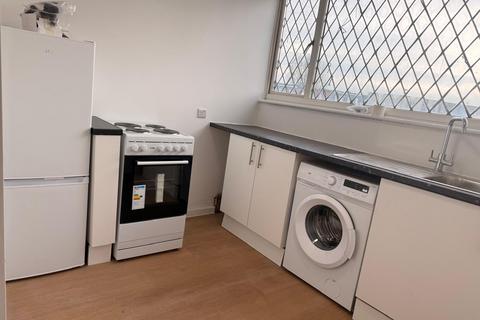 undefined, Tilbury, RM17