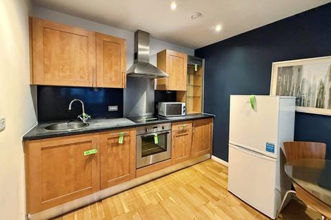 2 bedroom flat to rent, The Gateway West, East Street, Leeds, West Yorkshire, LS9