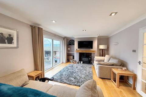 4 bedroom semi-detached house for sale, Blandford