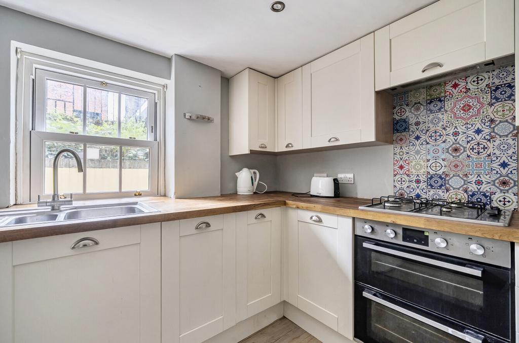 1386999-3-6931a5d...