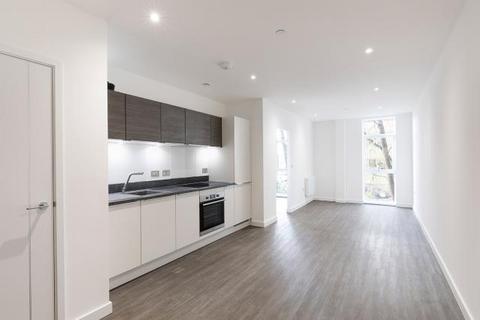 1 bedroom apartment to rent, Knoll Road,  Surrey,  GU15