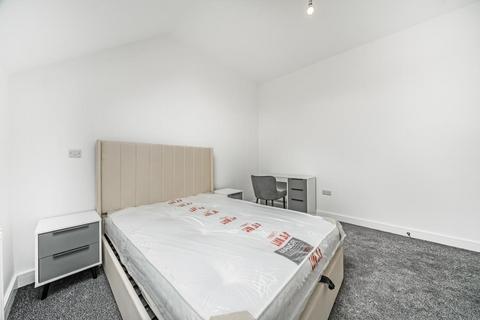 undefined, HMO Eighth Avenue De,  Aylesbury,  HP21