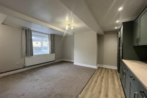 undefined, New Row, Bradford BD12